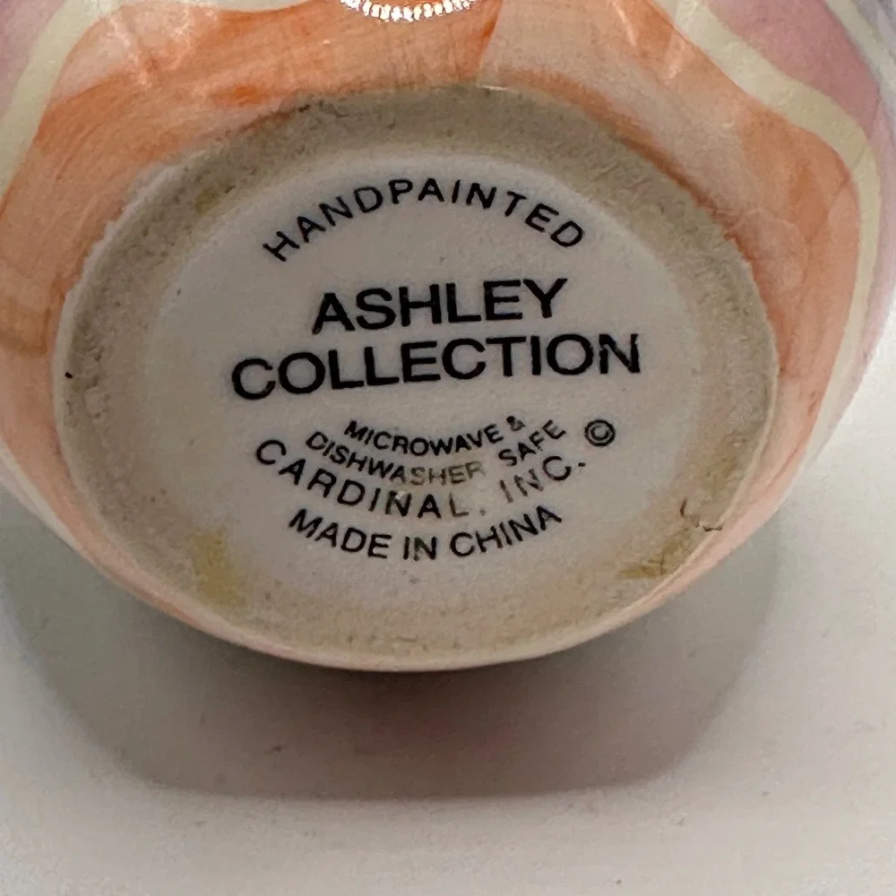 Laura Ashley Collection Cardinal Handpainted Ceramic Vase Pink Tulip Ruffled 6